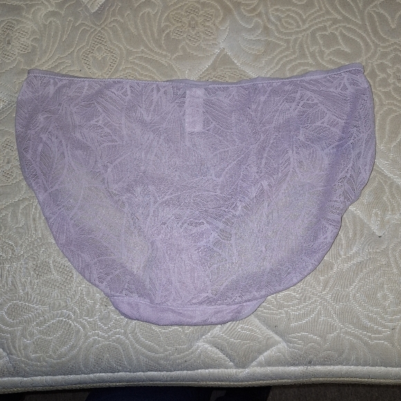 A bundle of 4 pairs of ladies' large panties. Sexy, comfortable, lingerie - Picture 3 of 15